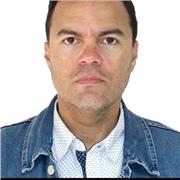 ayudo a los alumnos a hablar y a pronunciar correctamente el ingles